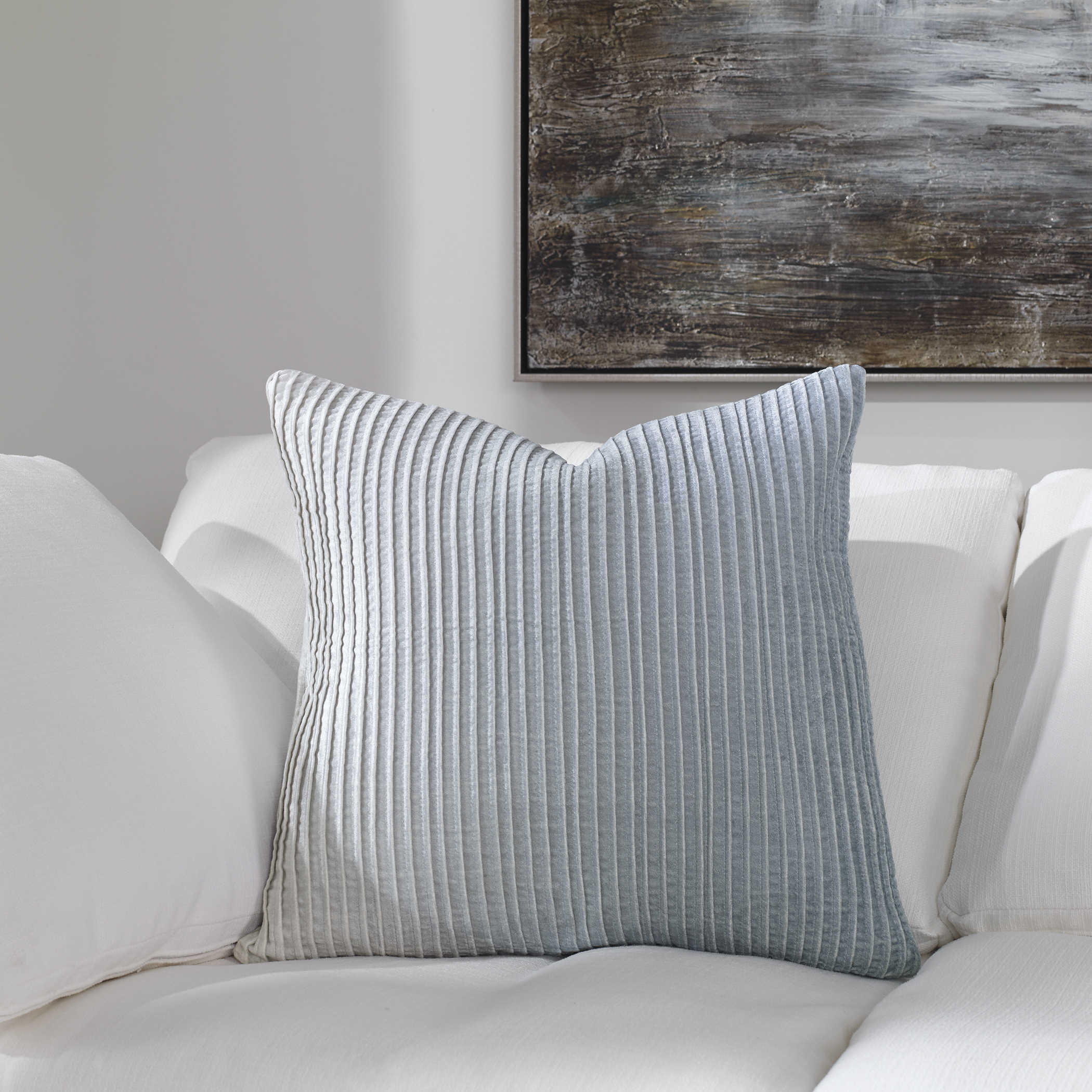 Picture of FADE OUT BLUE VELVET PILLOW